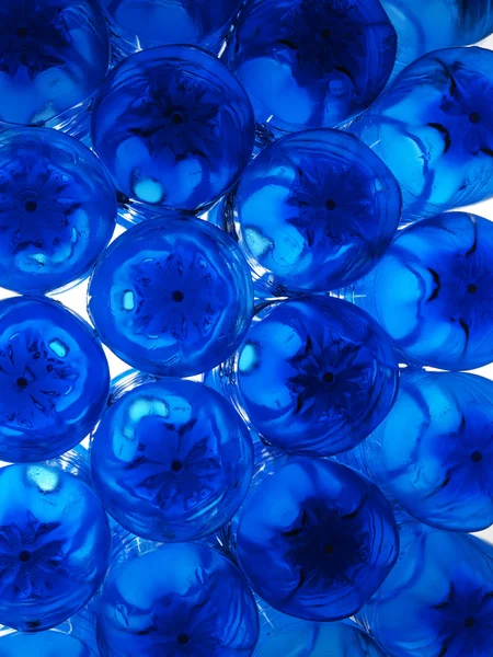 蓝色塑料瓶 — 图库照片