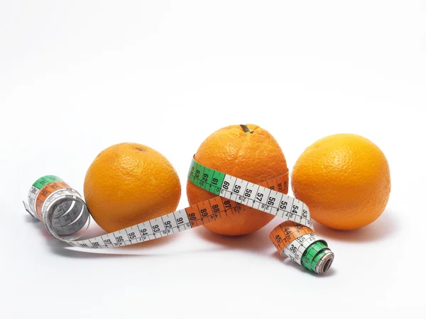 Arancione frutta fresca su sfondo bianco — Foto Stock