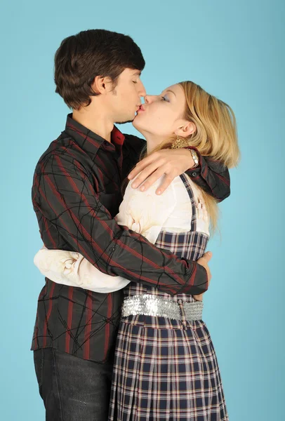 Bacio coppia amorevole — Foto Stock
