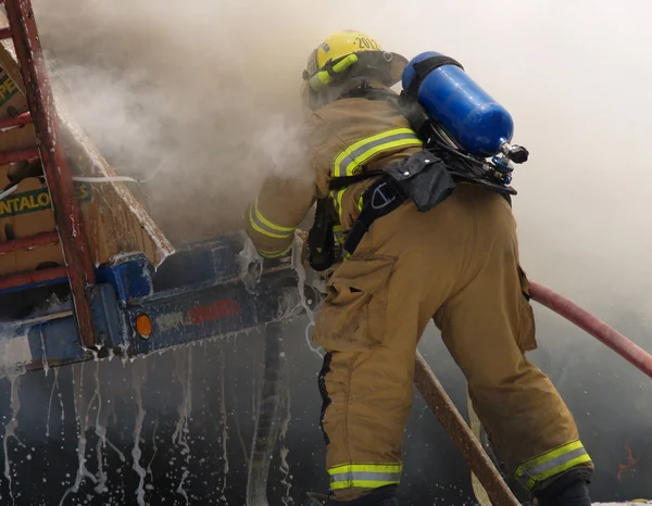 Bombero Arizona Extinguir Incendio Vehículo — Foto de Stock