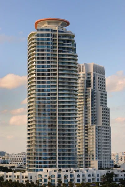 マイアミ フロリダ州の住宅の高層ビル — ストック写真