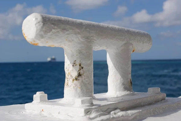 Cleat en un barco — Foto de Stock