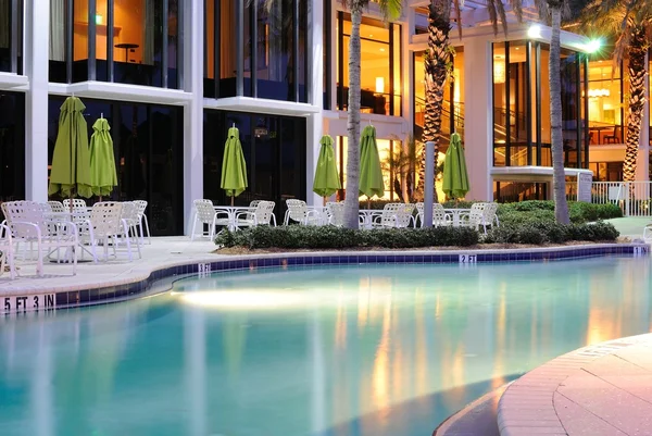 Resort Swimming Pool — Stock Photo, Image