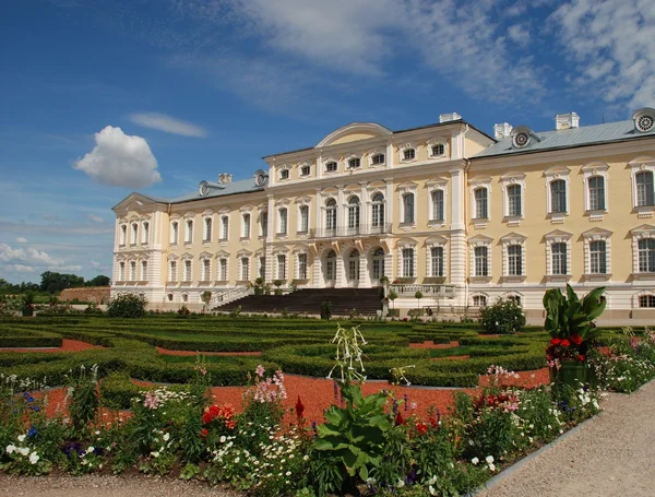 Барокко - дворец в стиле рококо — стоковое фото