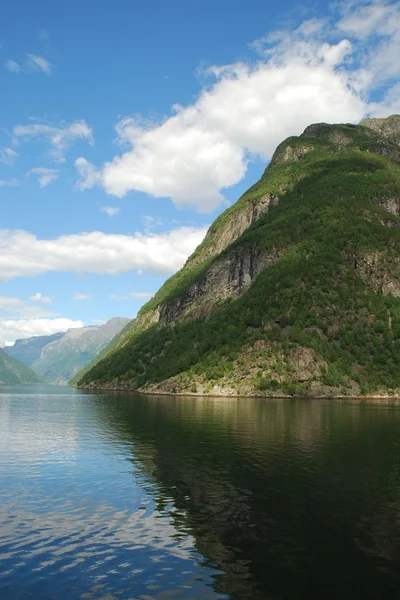 Vista sobre o fiorde Geiranger na Noruega, Mais og Romsdal — Fotografia de Stock