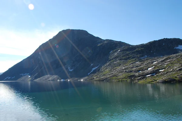 Fjällsjö - djupvatnet sjön, mer og romsdal, Norge — Stockfoto