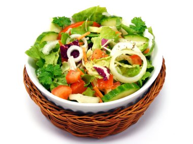 sepet içinde karışık salata