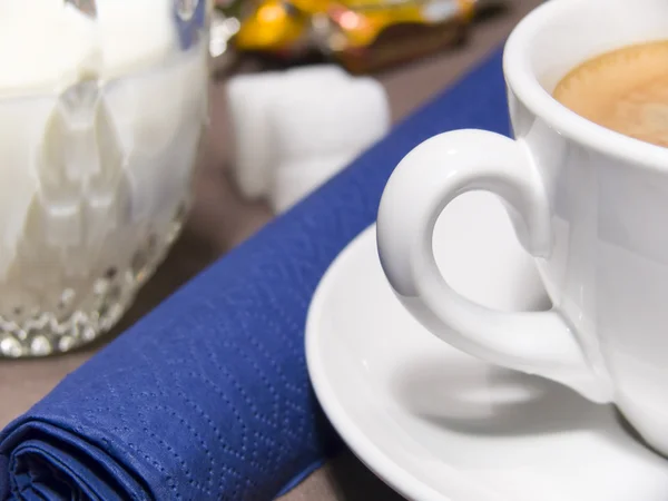 コーヒーとミルクのカップ — ストック写真
