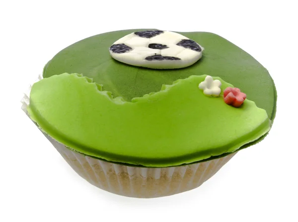 Cupcake con fútbol bal aislado sobre blanco —  Fotos de Stock