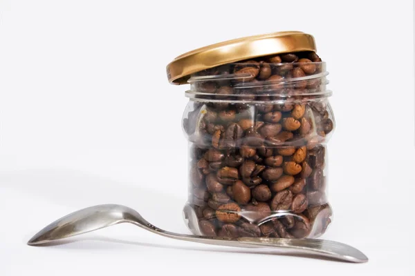 Een blikje koffie bonen — Stockfoto