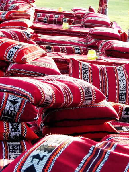 Almohadas coloridas árabes — Foto de Stock