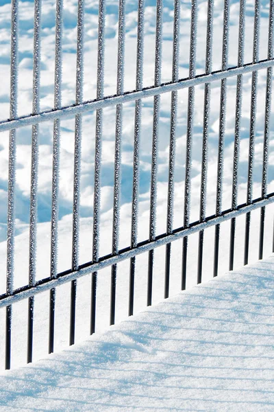 Gelo sulla recinzione — Foto Stock