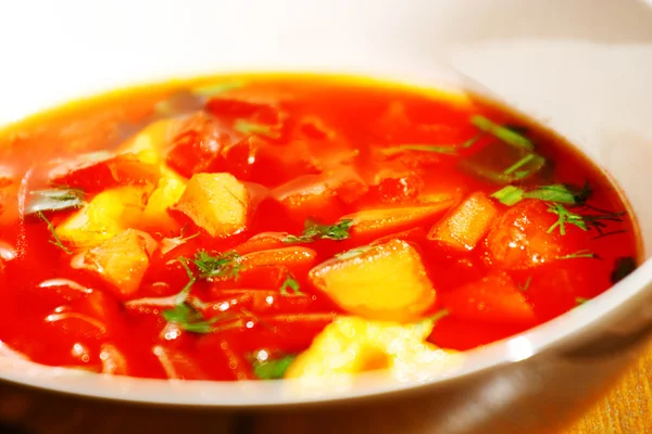 Овощной суп из красной свеклы — стоковое фото