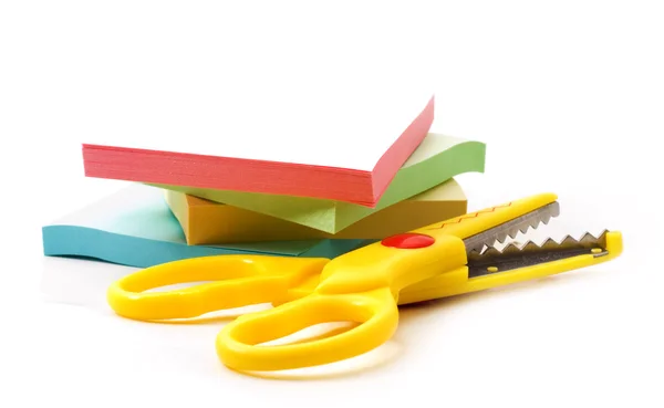Scissors and paper for notes — Stock Photo, Image