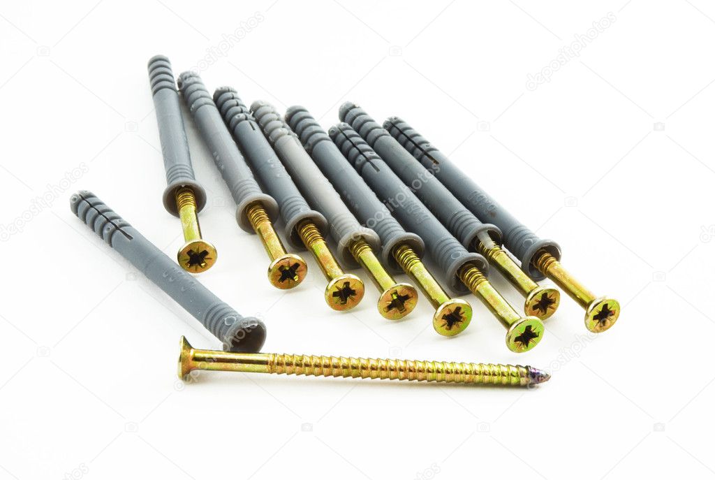 Screws with dowels