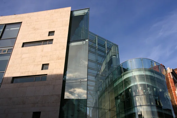 Modern byggnad i Dublin — Stockfoto