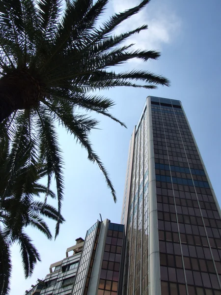 Mediterranean office skyscraper — Stock Photo, Image