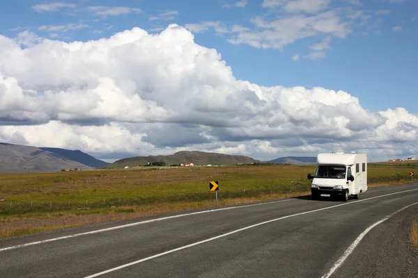 Samochód kempingowy, Islandia — Zdjęcie stockowe