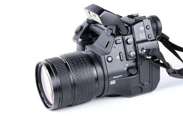 Câmera digital profissional com flash — Fotografia de Stock