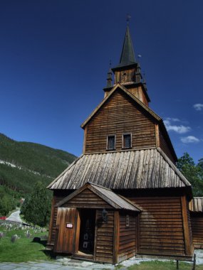 ahşap kilise Norveç için tipik. tarihsel ecclesiastic Mimarlık.