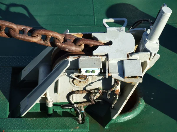 Anchor winder device on a ship — Stock Photo, Image