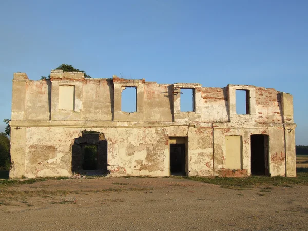 Старое Здание Кирпича Разрушенное Заброшенное Место — стоковое фото