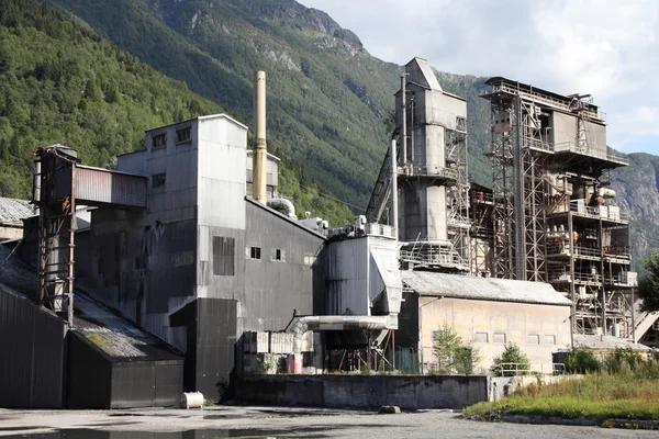 โรงงานที่ทอดทิ้ง — ภาพถ่ายสต็อก