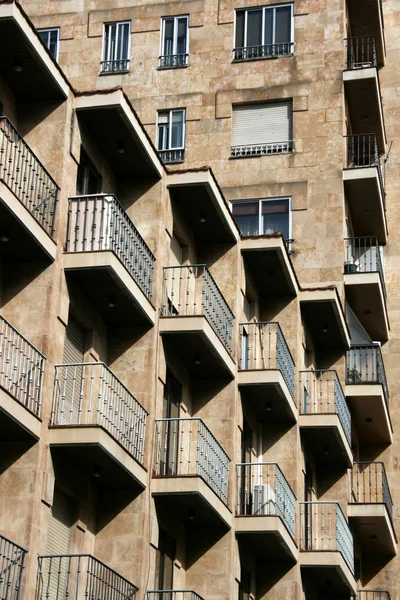スペインでのアパートの建物 — ストック写真