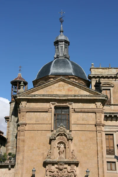 Salamanca şehrindeki kilise — Stok fotoğraf