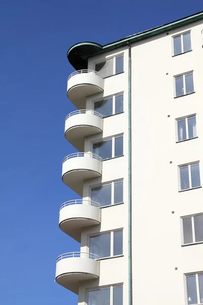 Edificio de apartamentos — Foto de Stock