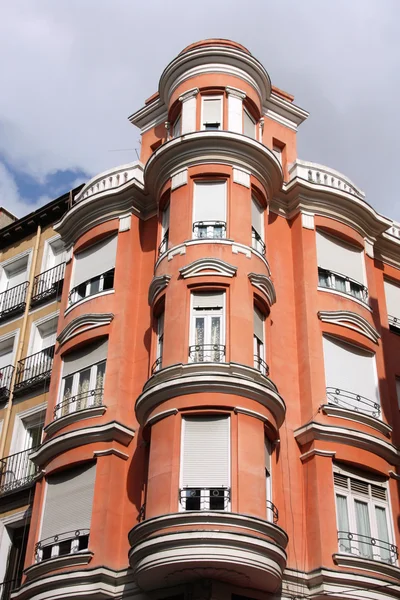 Medelhavet Arkitektur Spanien Gamla Flerbostadshus Madrid — Stockfoto