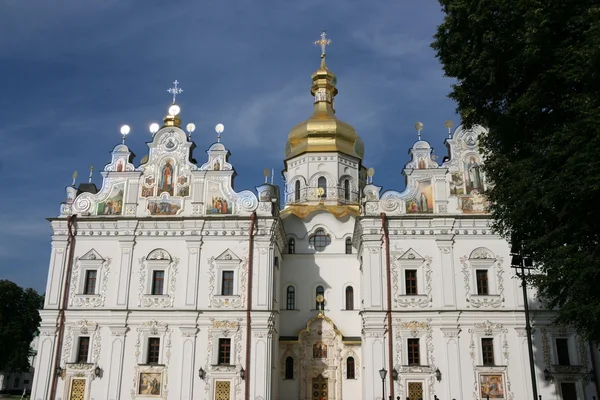 キエフ ペチェールシク大修道院 ユネスコ世界遺産に刻まれている有名な修道院 ウクライナのランドマーク 生神女就寝大聖堂 — ストック写真