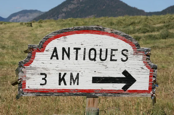 Wooden Road Sign Canada Antique Leading Antiques — Stock Photo, Image