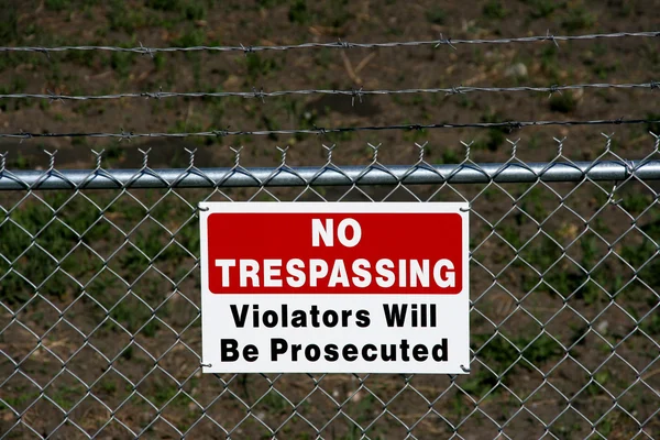 No trespassing - private property — Stock Photo, Image