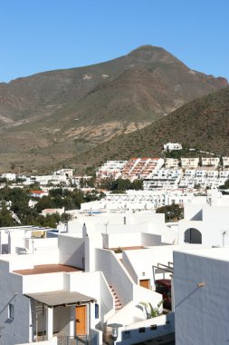 güzel Akdeniz sahil kasabasıdır. San jose cabo de gata doğal parkı almeria, İspanya.