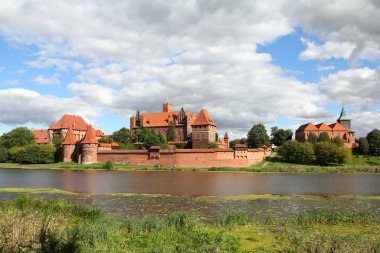 pomerania bölgesindeki Polonya Malbork castle. UNESCO dünya mirası. Töton Şövalyeleri kale marienburg olarak da bilinir. nogat Nehri.