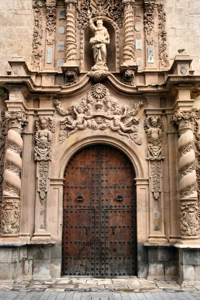 Дверь Часовни Причастия Церкви Сантьяго Ориуэла Испания — стоковое фото