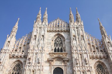 Milan, İtalya. ünlü dönüm noktası - katedral candoglia mermerden yapılmış..