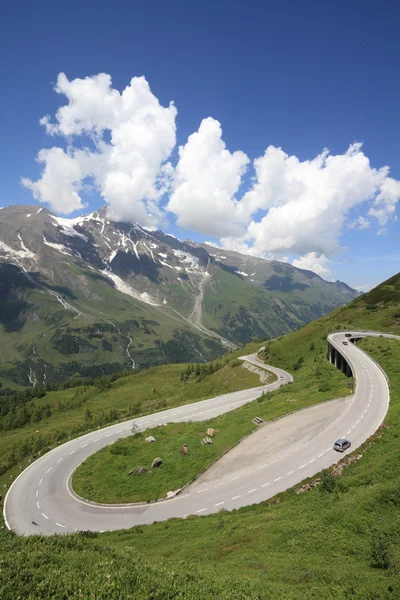 オーストリアの山 ホーエタウエルン国立公園 Glocknergruppe 山脈の範囲 Hochalpenstrasse 有名な山の道 — ストック写真