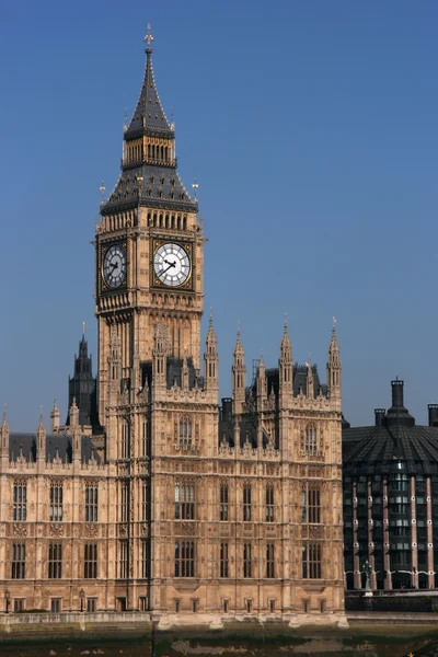 Θέα Στο Λονδίνο Μπιγκ Μπεν Και Σπίτια Του Κοινοβουλίου — Φωτογραφία Αρχείου