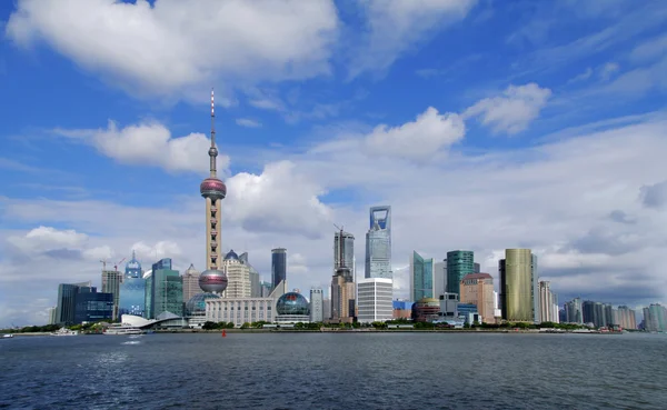 Shanghai lujiazui kontorsbyggnaden av det urbana landskapet — Stockfoto