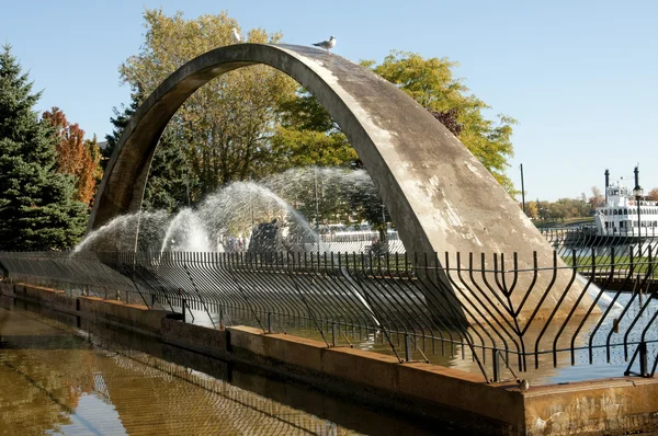 Confederation arch fountain — Stock Photo, Image