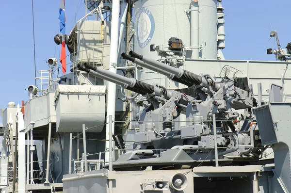 Battleship guns USS Cassin — Stock Photo, Image