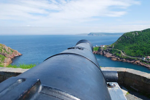 Signal Hill Cannon in St. John 's — стоковое фото