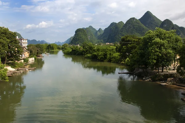 Долина річки Yulong — стокове фото