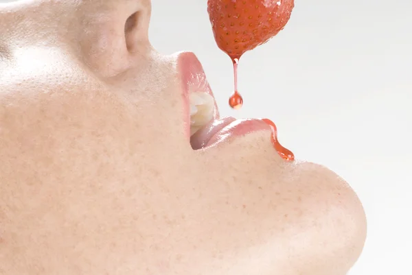 Strawberry Dropping Its Juice Woman Mouth — Stock Photo, Image