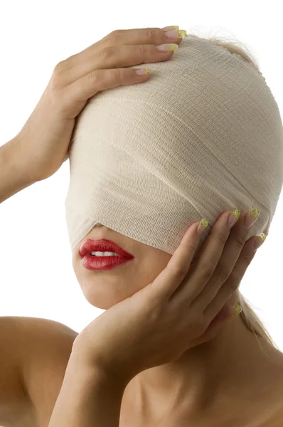 Retrato Mulher Com Bandagem Redor Face Lábios Vermelhos — Fotografia de Stock
