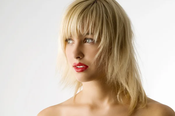 Mode Porträtt Blond Tjej Med Röda Läppar — Stockfoto