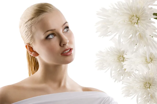花を持つ白人女性 — ストック写真