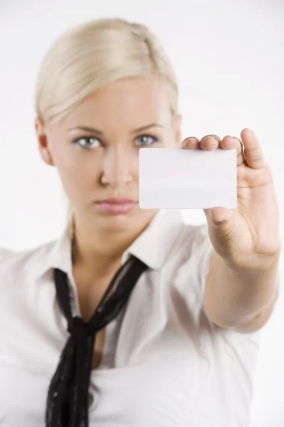 白いシャツとネクタイ ホワイト Card Focus カードに示すようにスカーフをかなり若いブロンドの女性 — ストック写真